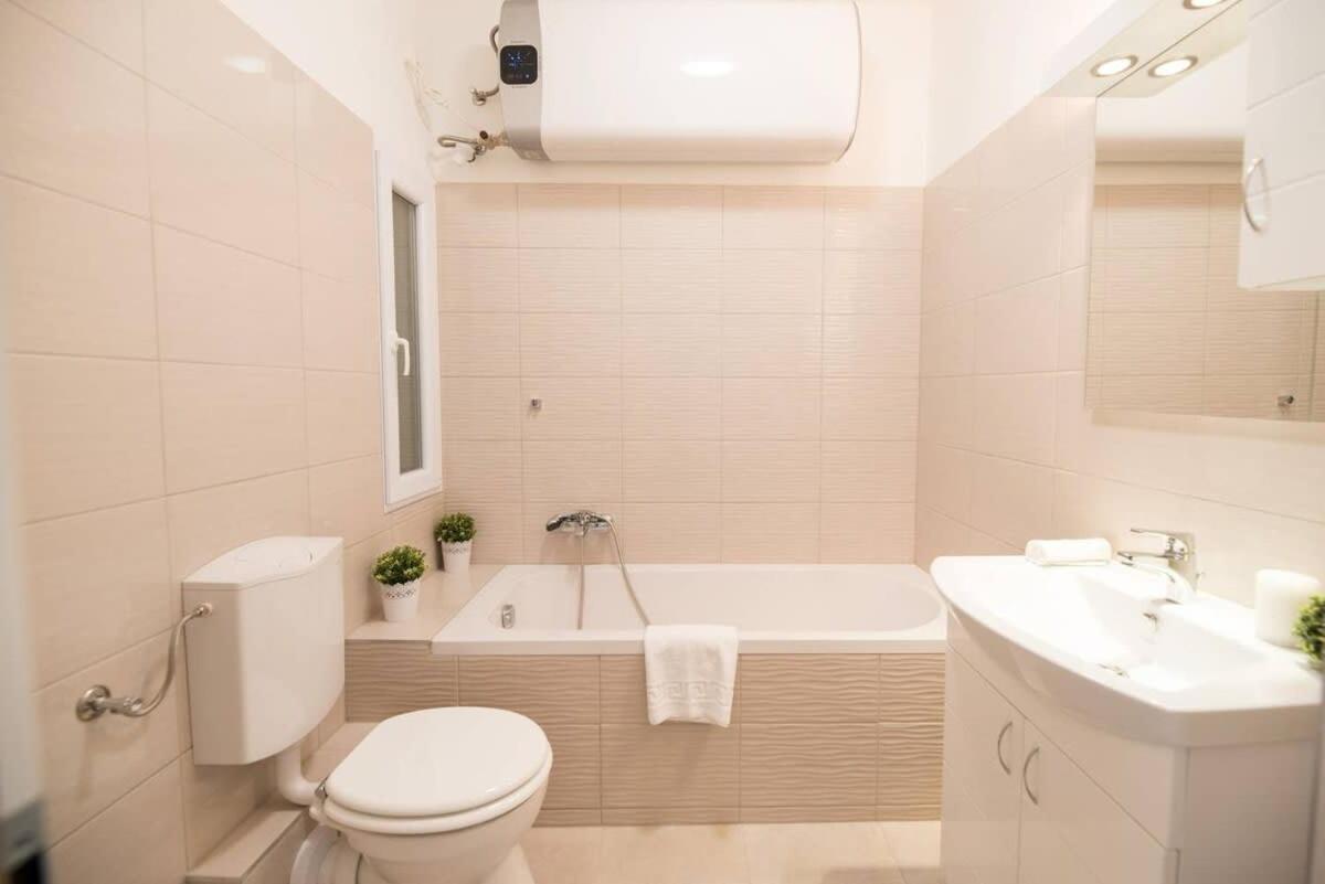 Trendy Central Apartment At Castle Budapeszt Zewnętrze zdjęcie